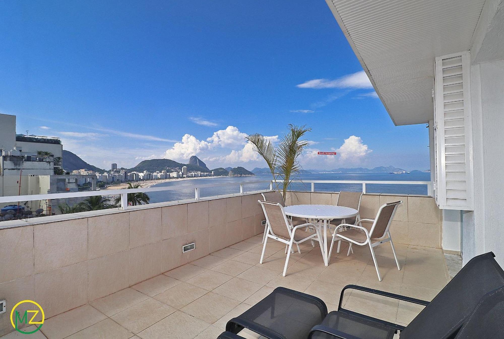 Magnifica Cobertura Duplex Com Jacuzzi E Vista Mar