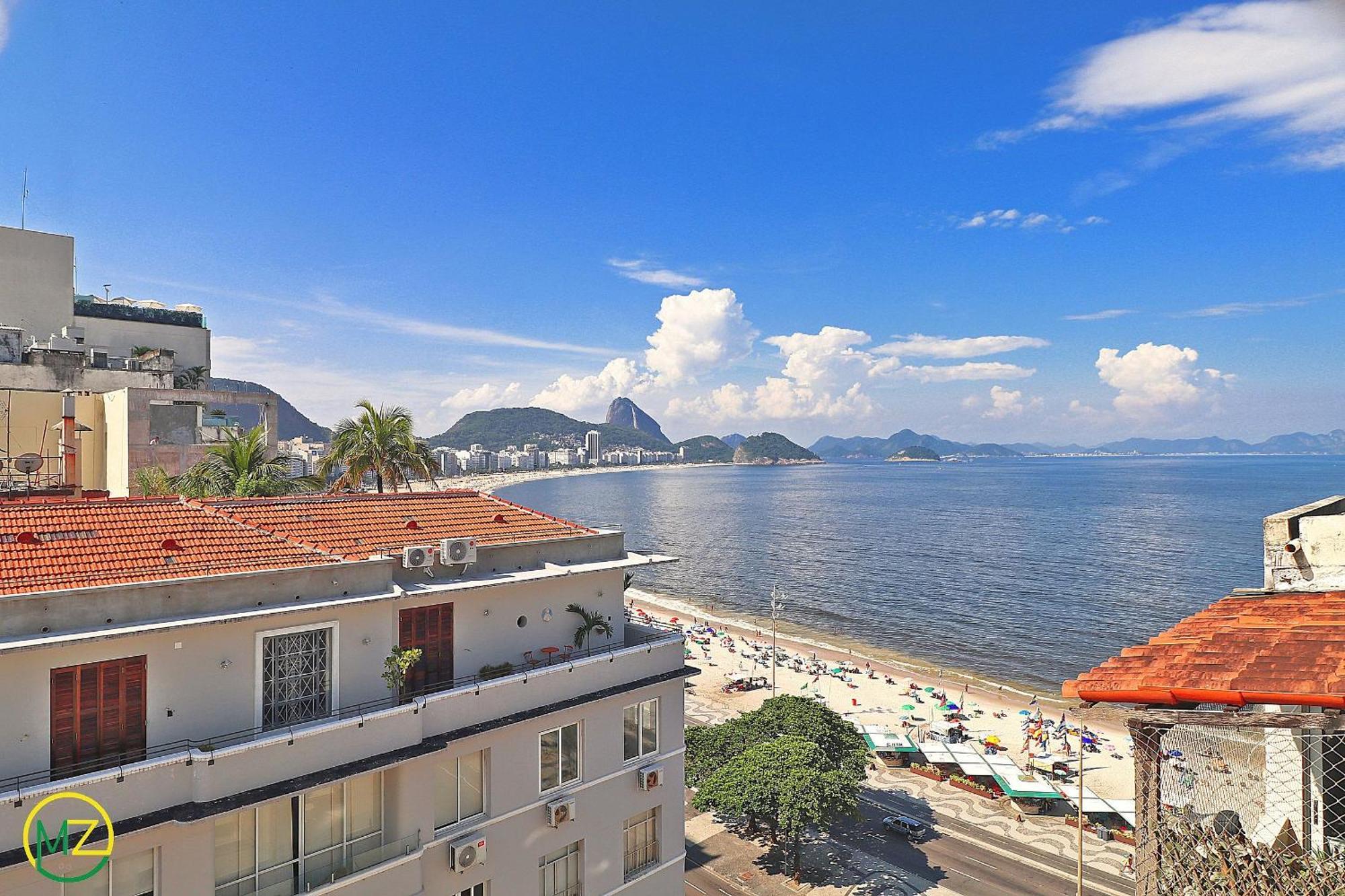 Magnifica Cobertura Duplex Com Jacuzzi E Vista Mar