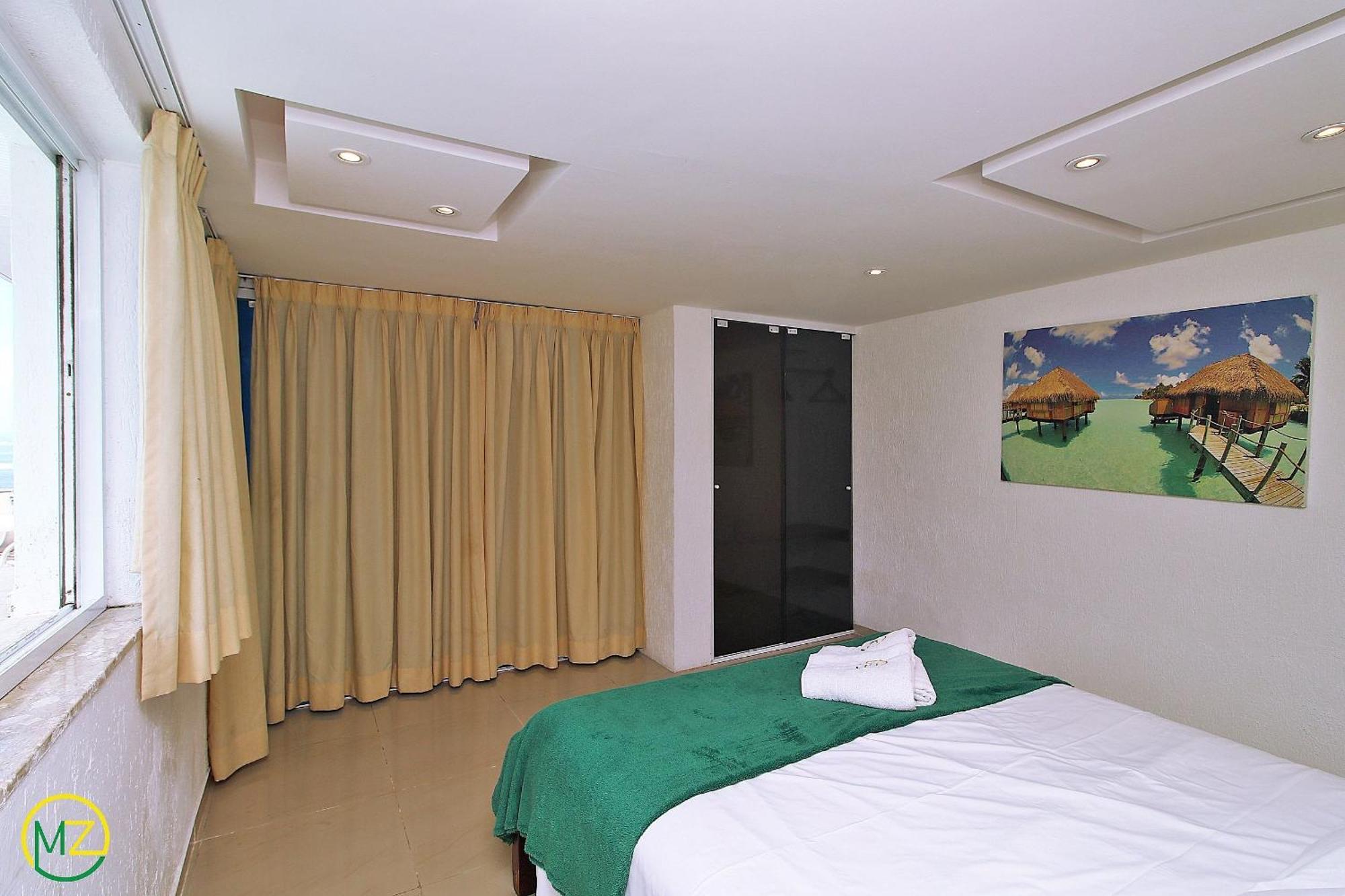 Magnifica Cobertura Duplex Com Jacuzzi E Vista Mar
